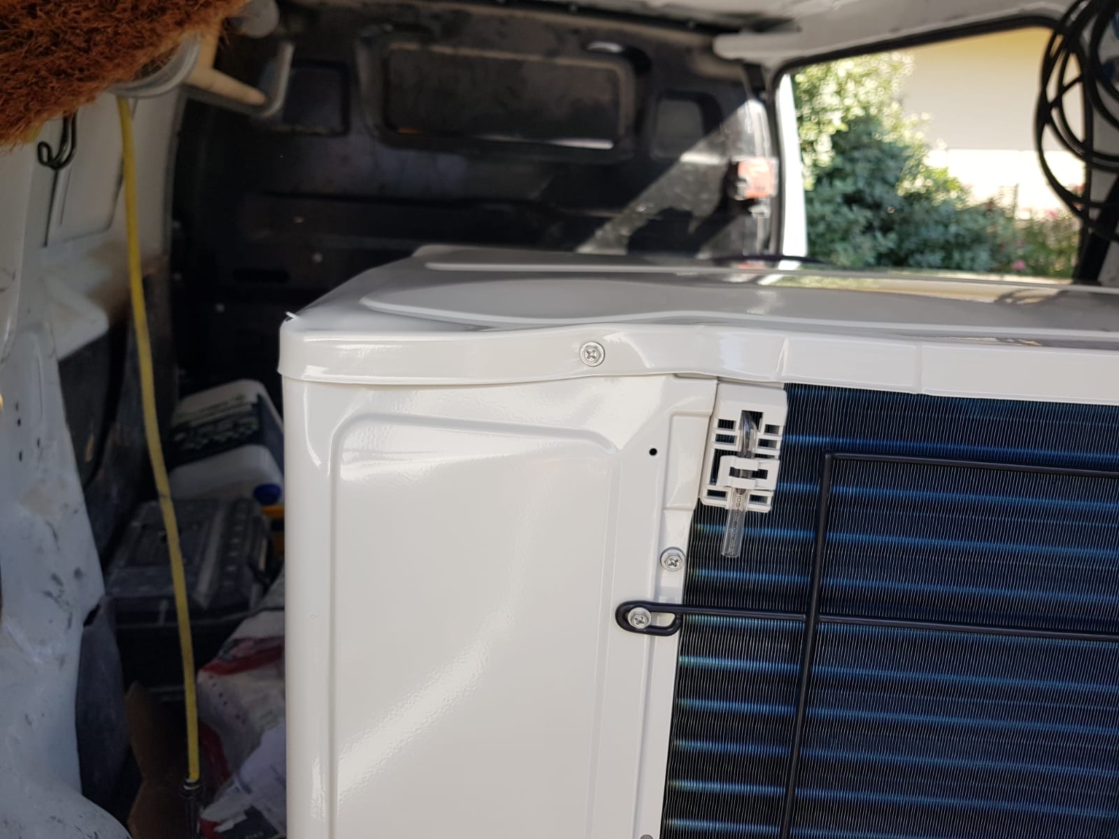 Matériel Hitachi endommagé